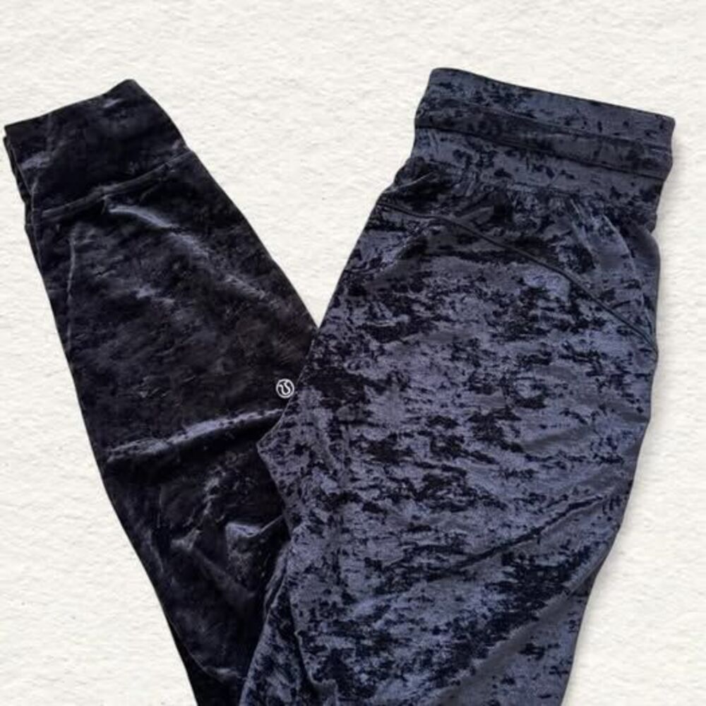 Lululemon Crushed Velvet leggings 6